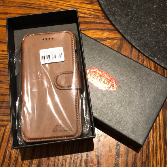 iPhone 8 phone case - Picture 3 of 3
